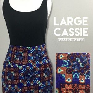 Large Lularoe Cassie